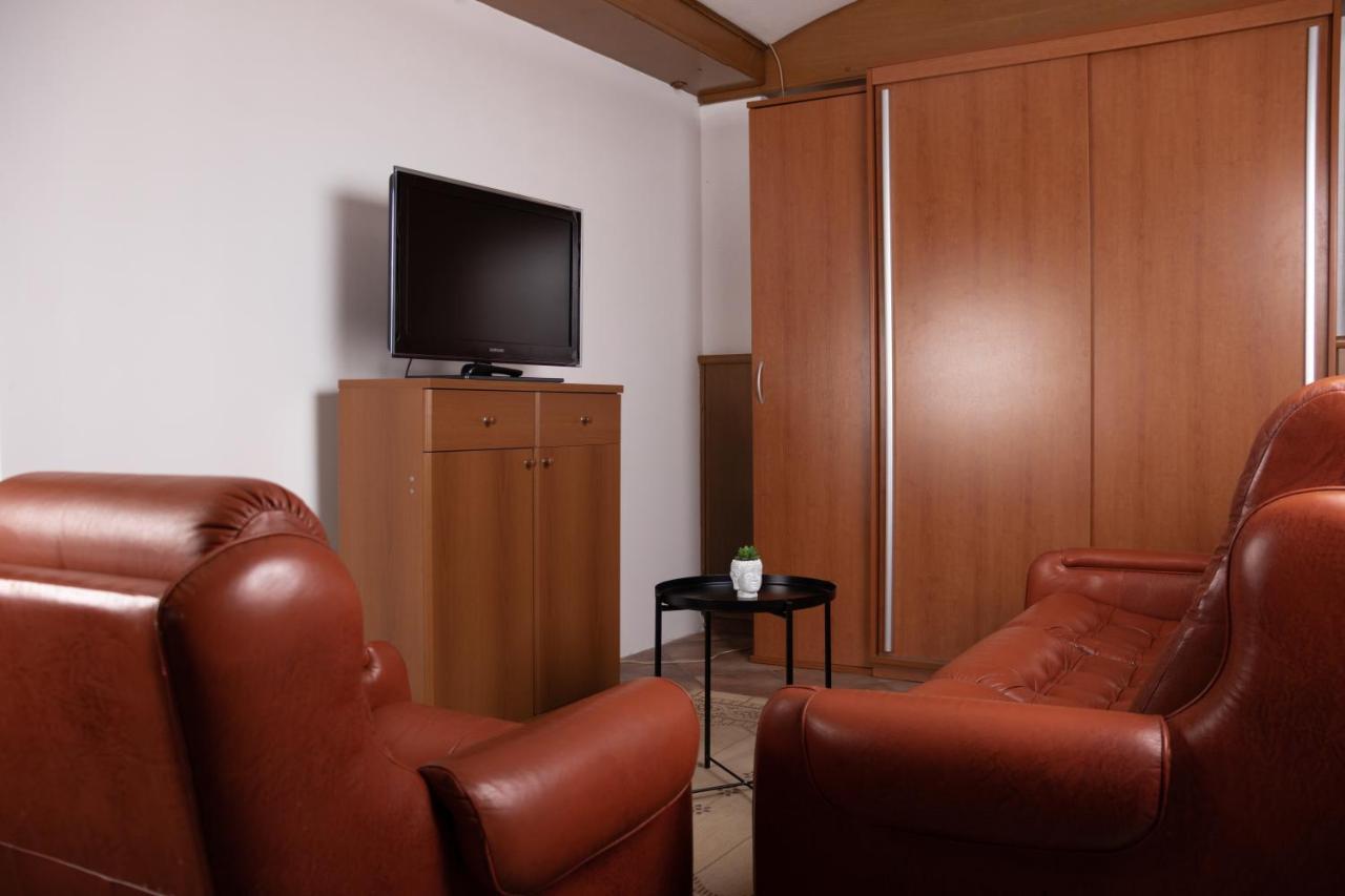 Apartma-Studio Ajdna Zirovnica Exteriör bild