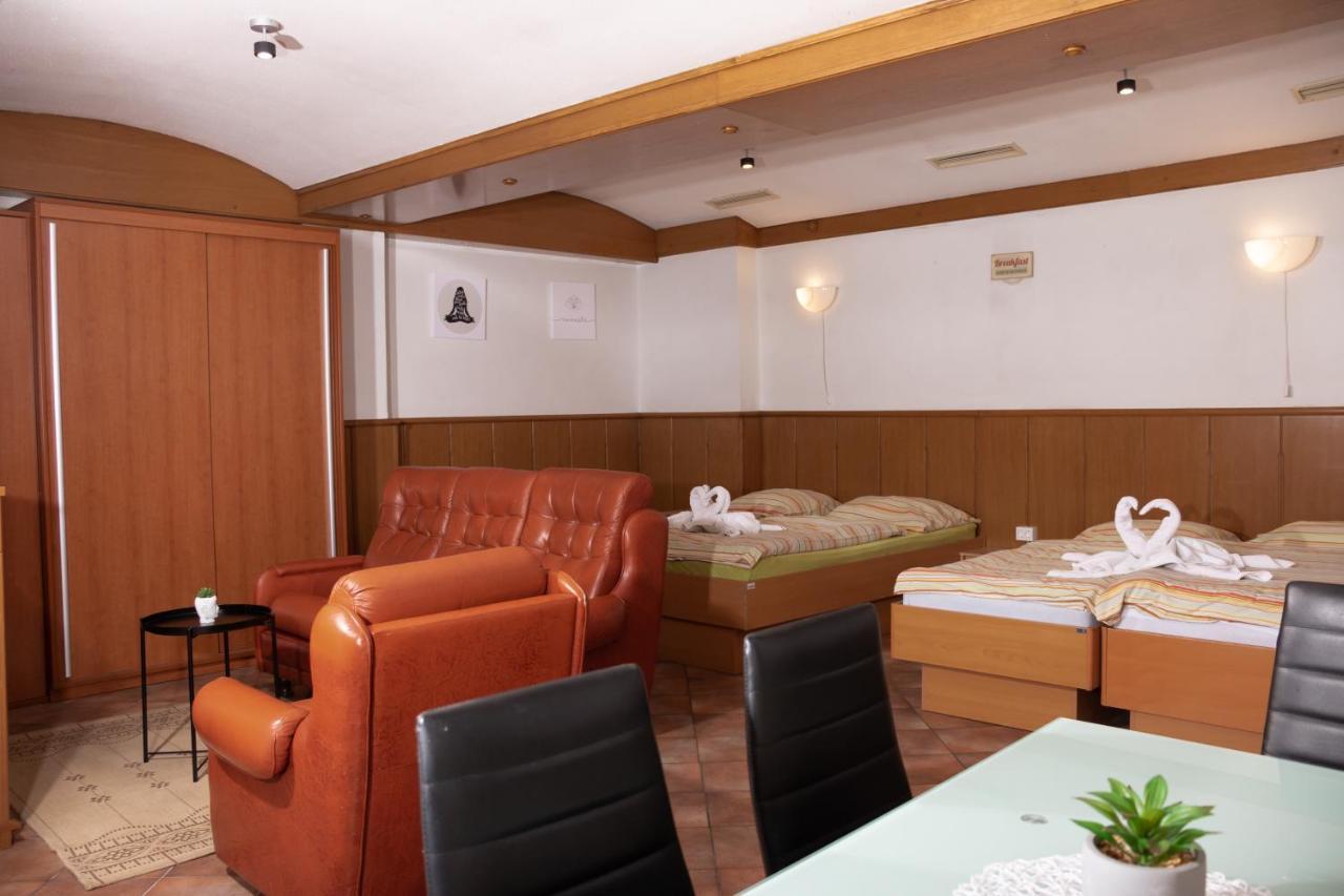Apartma-Studio Ajdna Zirovnica Exteriör bild