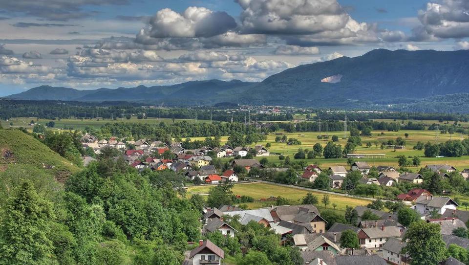 Apartma-Studio Ajdna Zirovnica Rum bild